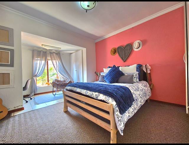 4 BEDROOM VILLA FOR SALE IN DALVIEW